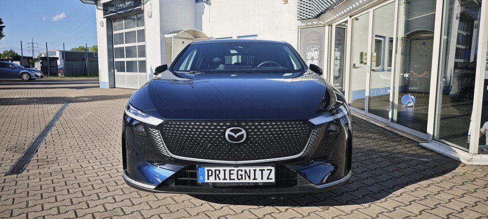 Mazda 6e 2025