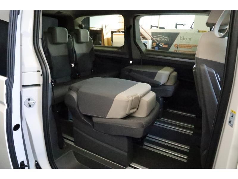 Volkswagen T7 Multivan 2025