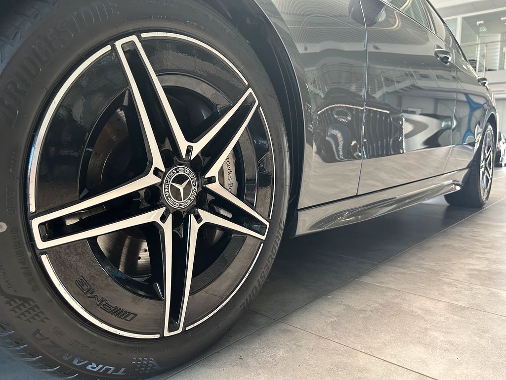 Mercedes-Benz C 300 2024