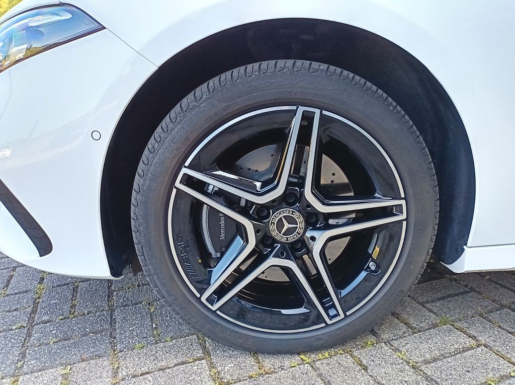 Mercedes-Benz A 250 2024
