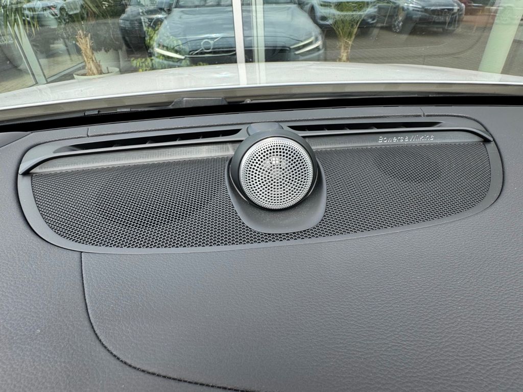 Volvo V60 Cross Country 2024