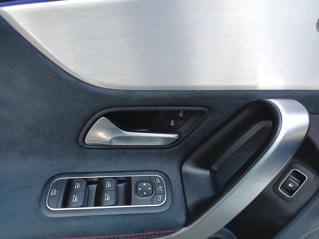 Mercedes-Benz A 250 2024