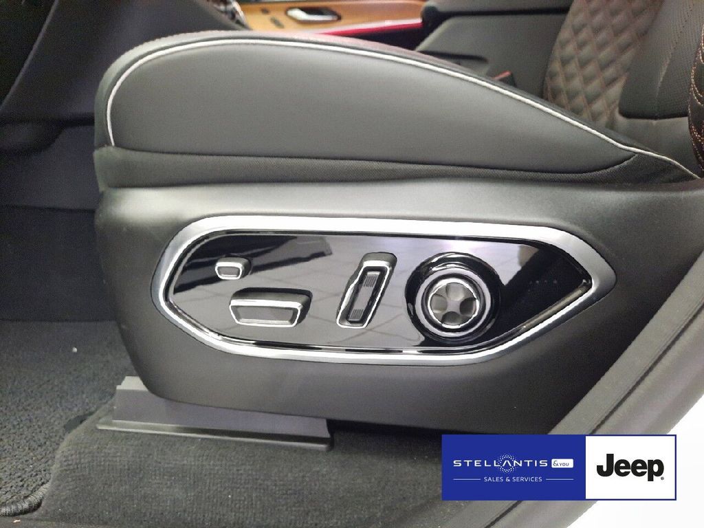 Jeep Grand Cherokee 2025