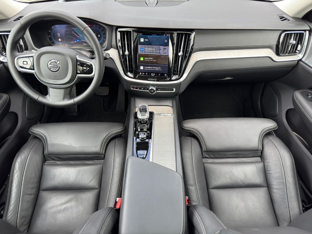 Volvo V60 Cross Country 2024