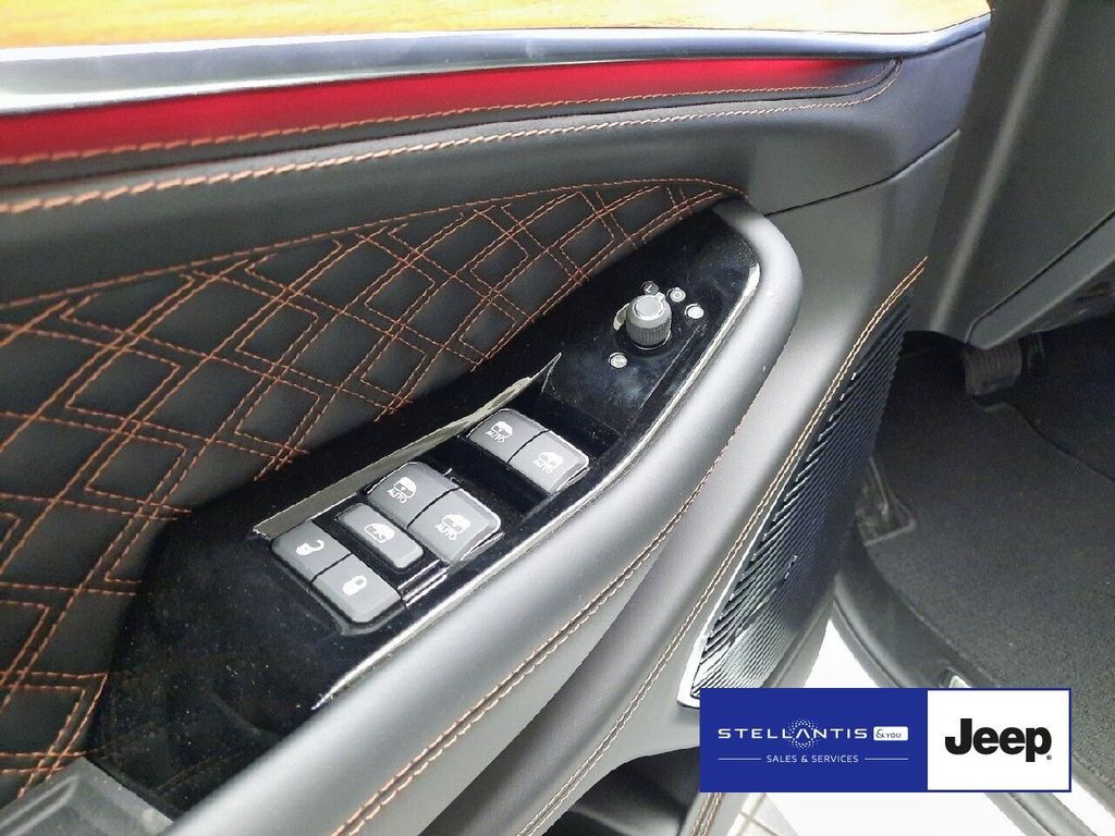 Jeep Grand Cherokee 2025