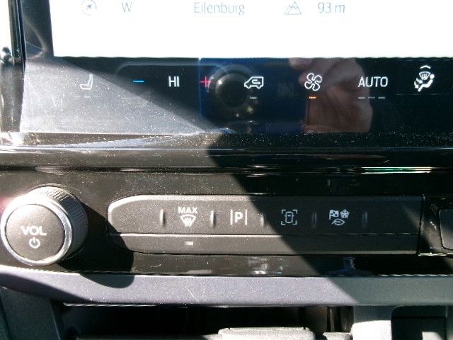 Ford Tourneo Custom 2025