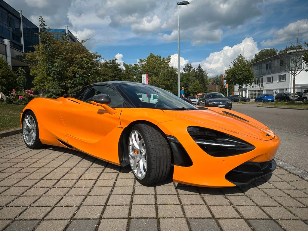 McLaren 720S 2023