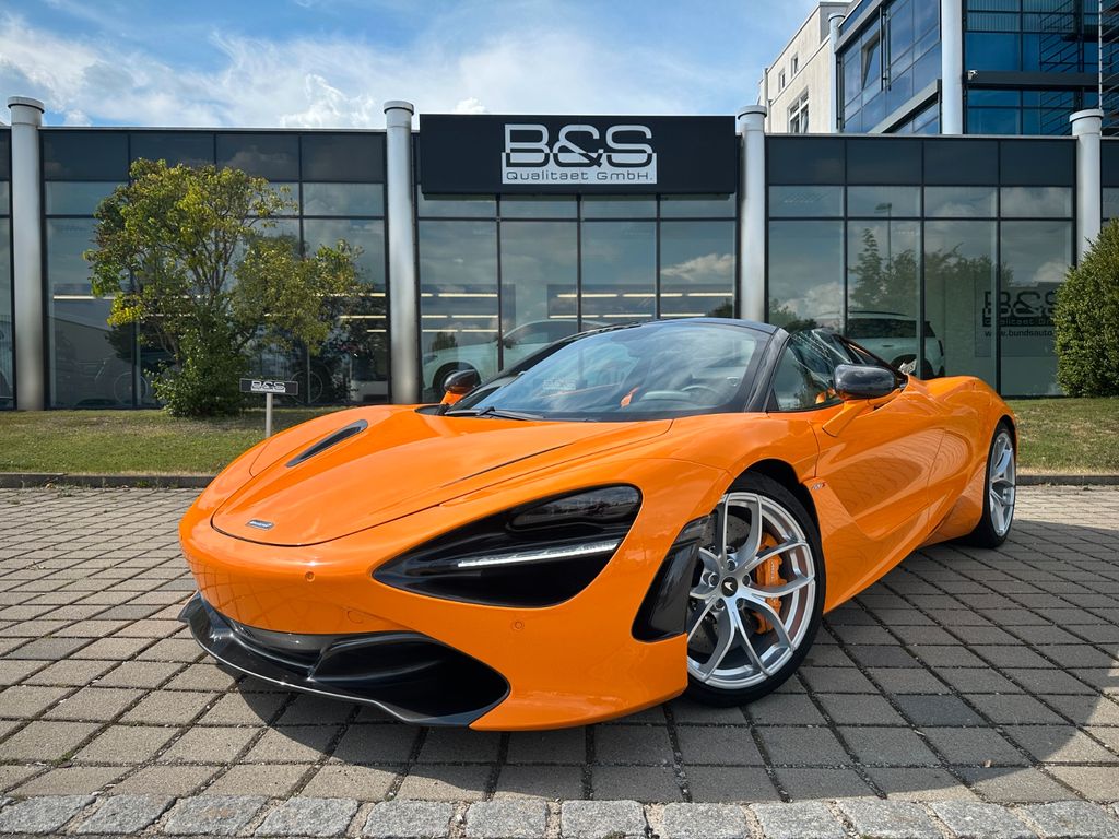 McLaren 720S 2023