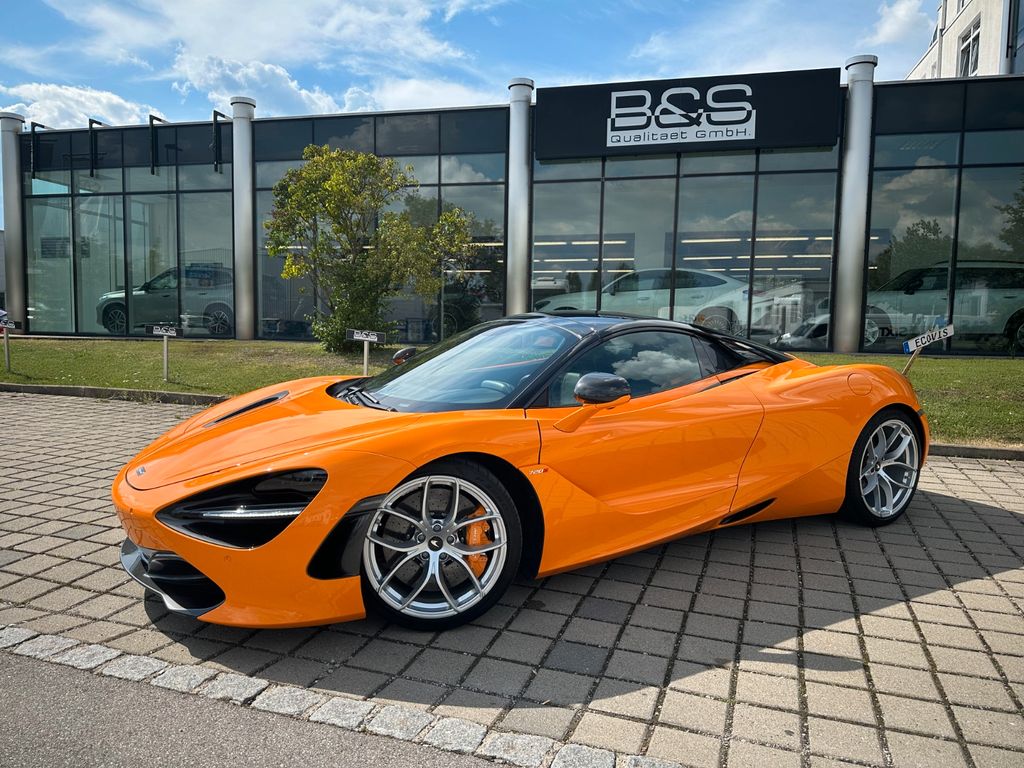 McLaren 720S 2023