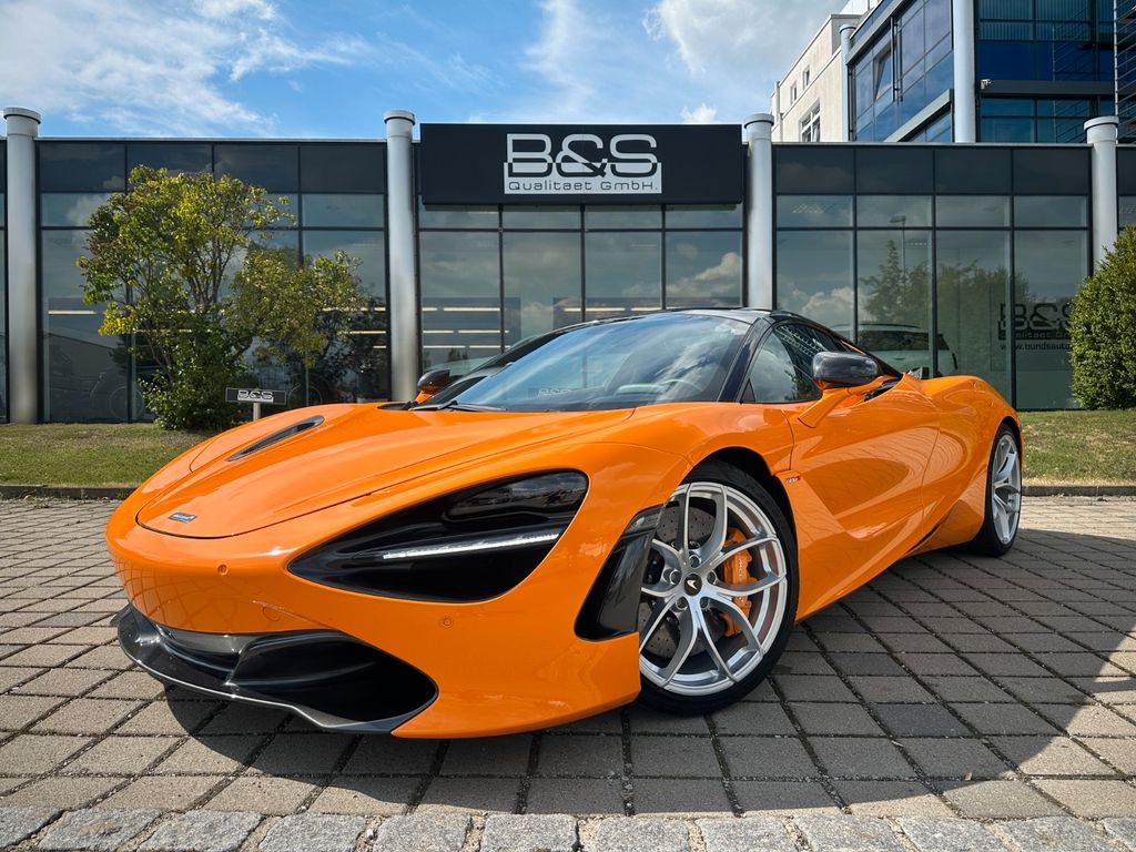 McLaren 720S 2023