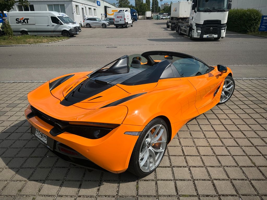 McLaren 720S 2023