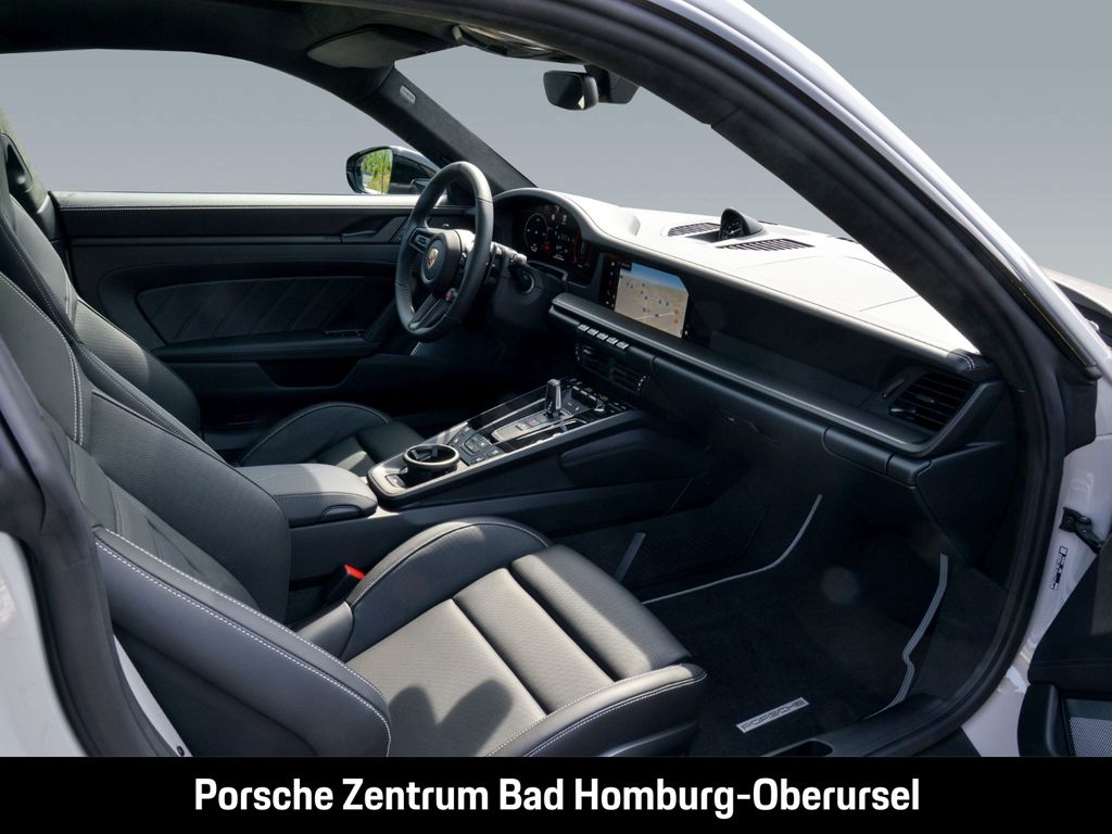 Porsche 992 2025
