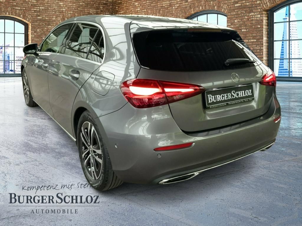 Mercedes-Benz A 200 2025