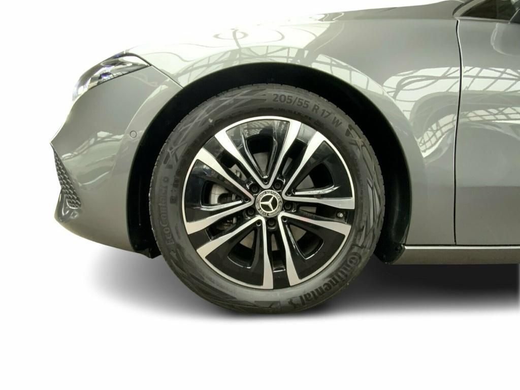 Mercedes-Benz A 200 2025