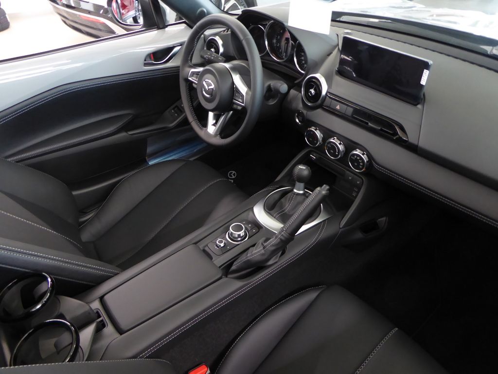 Mazda MX-5 2025