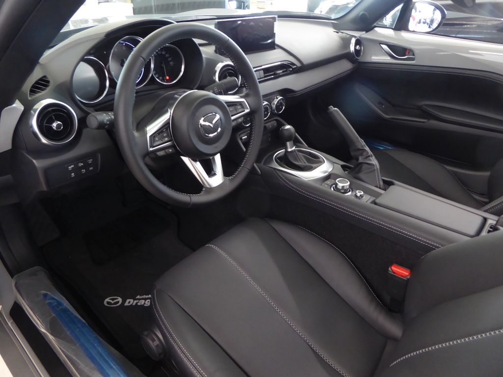 Mazda MX-5 2025
