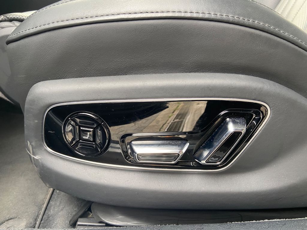 Audi A8 2023