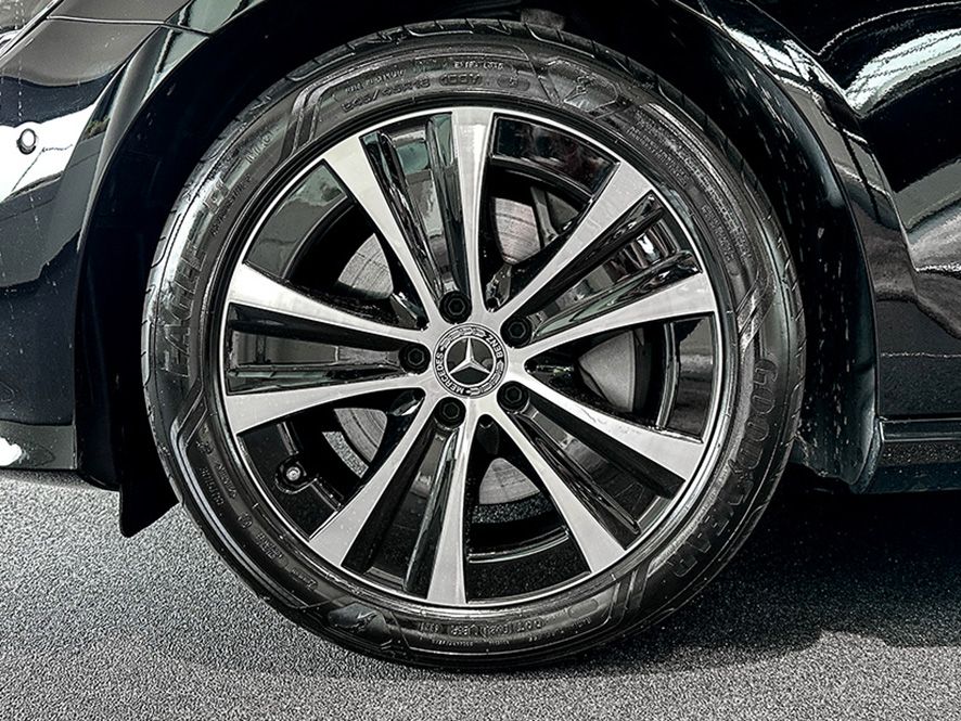 Mercedes-Benz E 300 2022