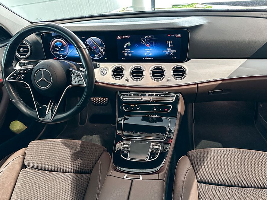 Mercedes-Benz E 300 2022