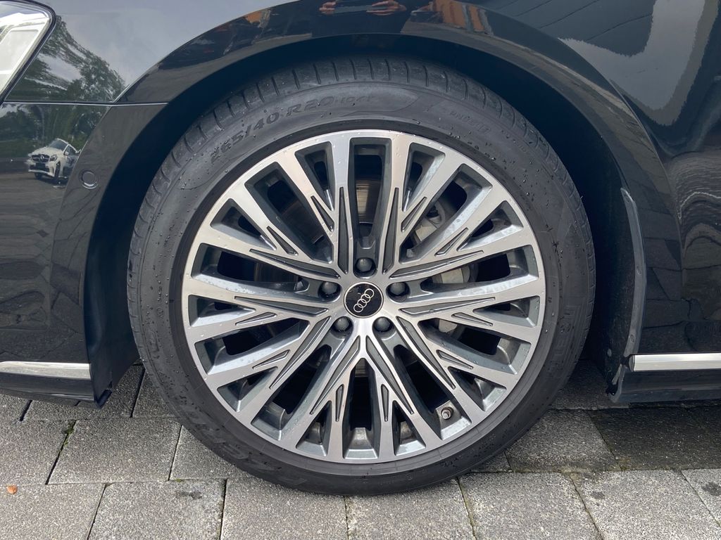 Audi A8 2023