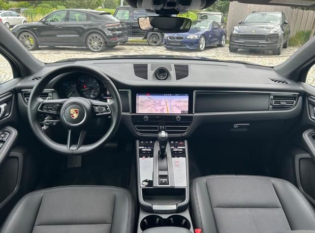 Porsche Macan 2023