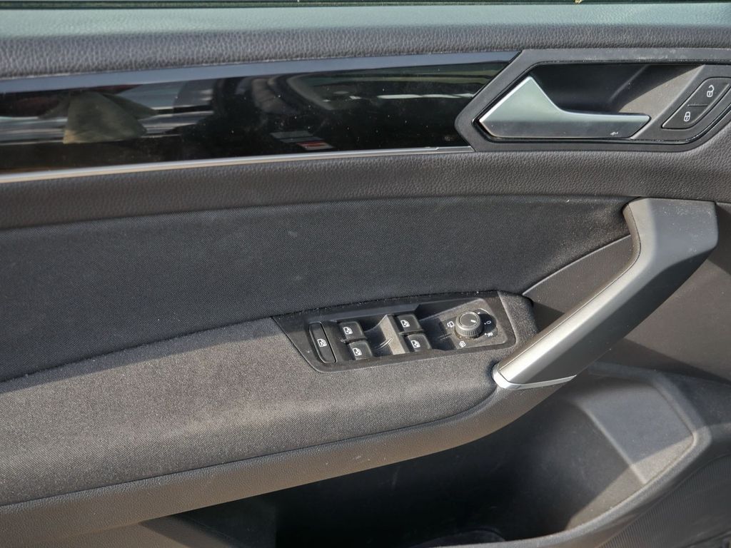 Volkswagen Touran 2021