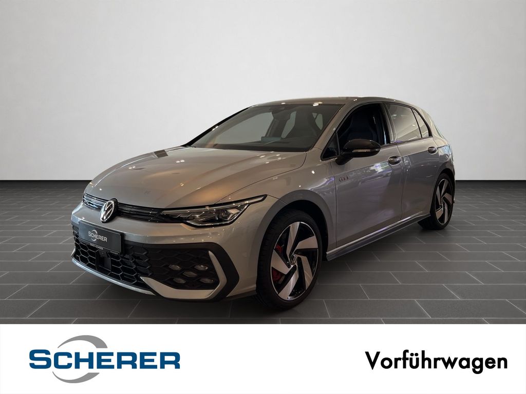 Volkswagen Golf 2025