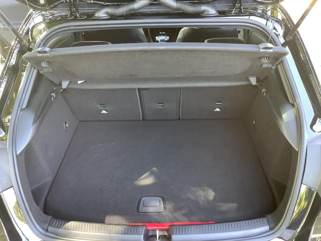 Mercedes-Benz A 250 2021