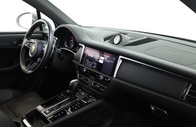 Porsche Macan 2023