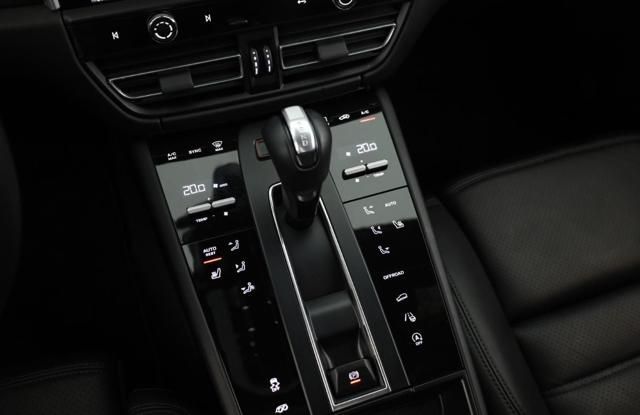 Porsche Macan 2023