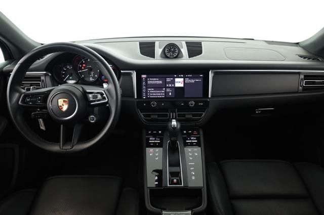Porsche Macan 2023