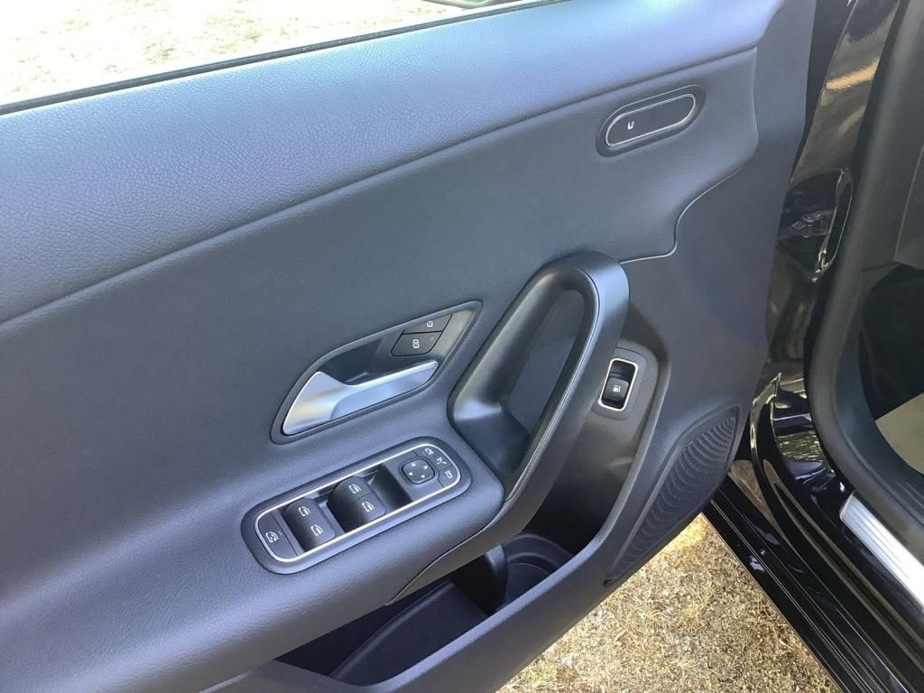 Mercedes-Benz A 250 2021