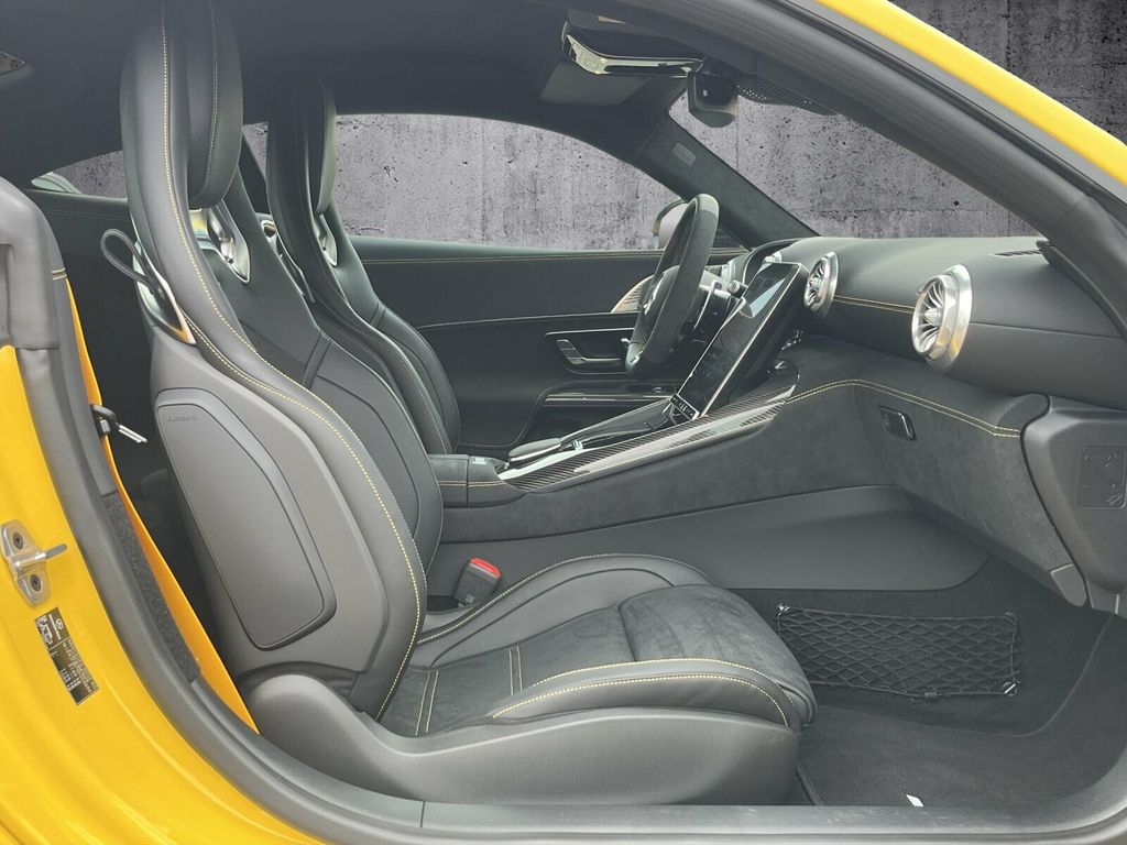 Mercedes-Benz AMG GT 2024