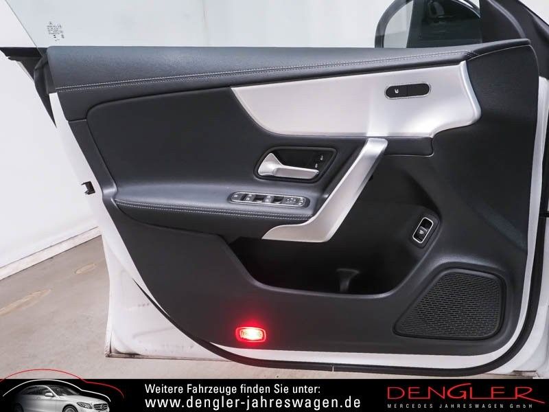 Mercedes-Benz CLA 200 2024