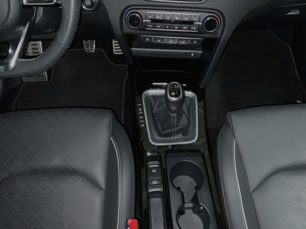 Kia pro cee'd / ProCeed 2024