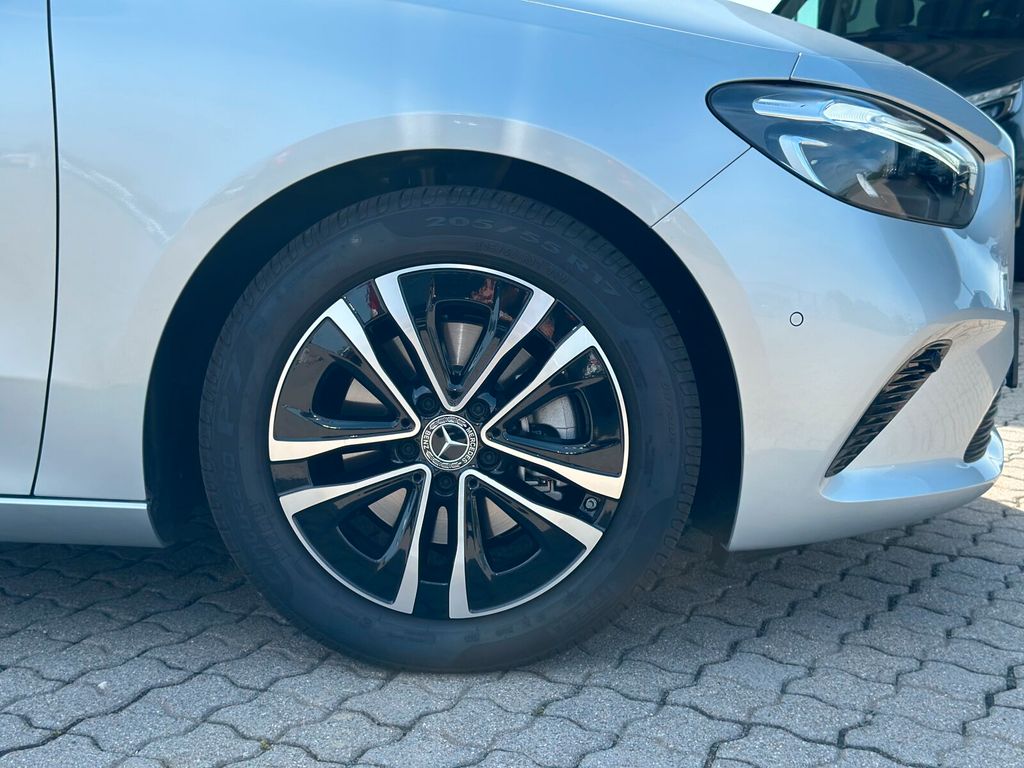 Mercedes-Benz B 180 2023