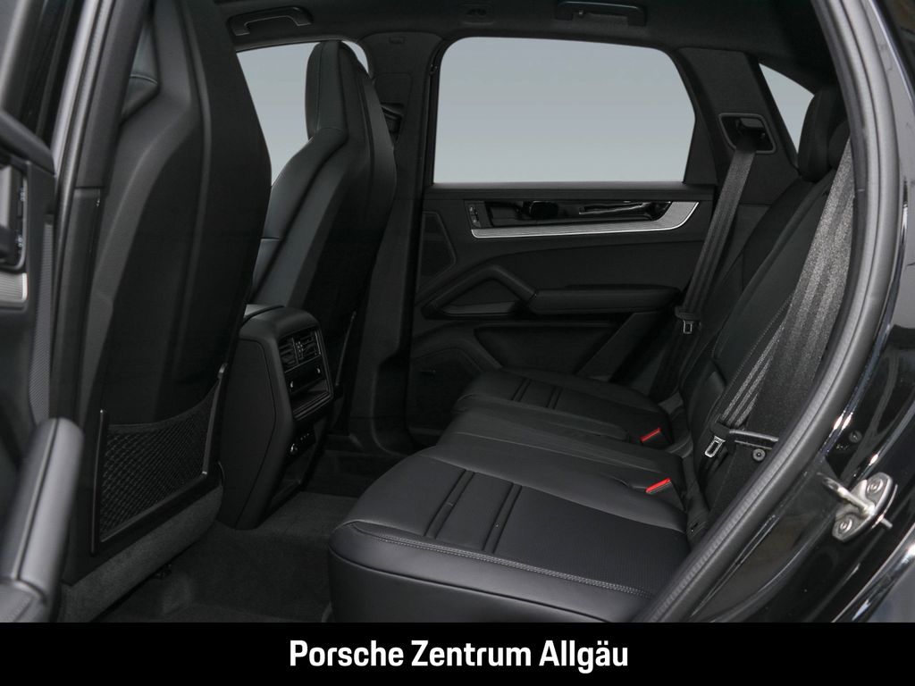 Porsche Cayenne 2025