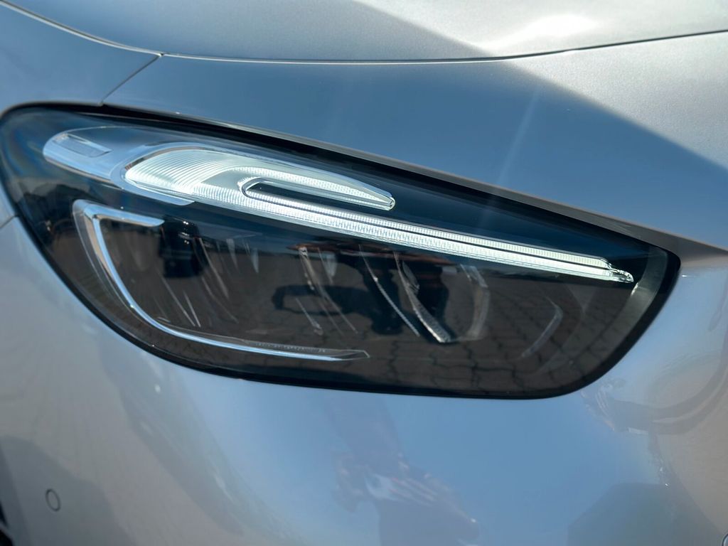 Mercedes-Benz B 180 2023