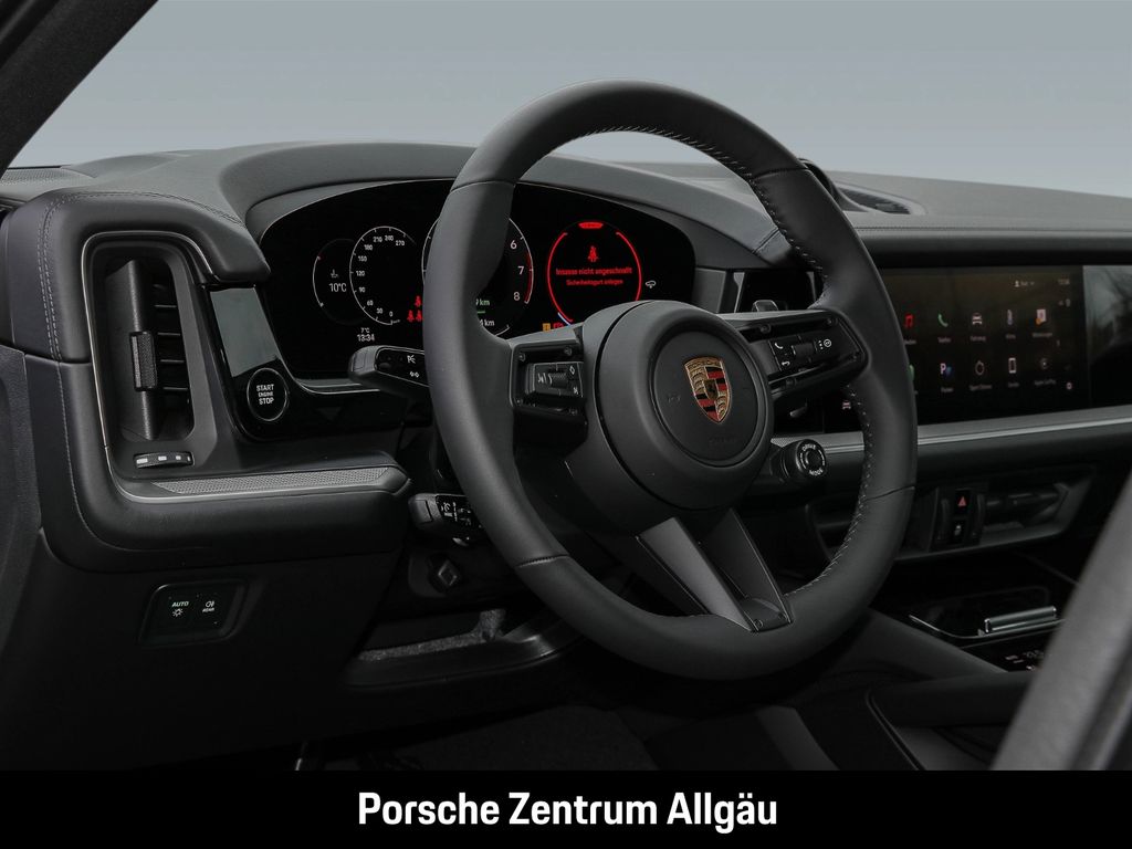 Porsche Cayenne 2025