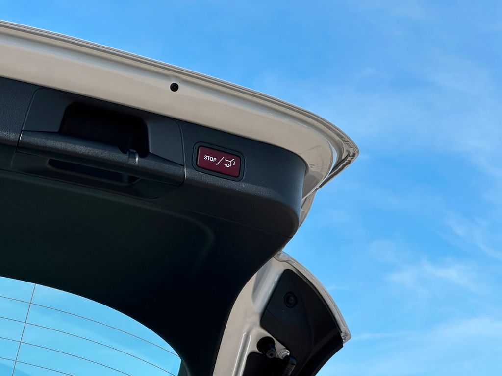 Mercedes-Benz B 180 2023