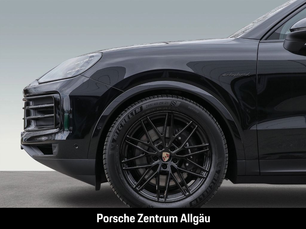 Porsche Cayenne 2025