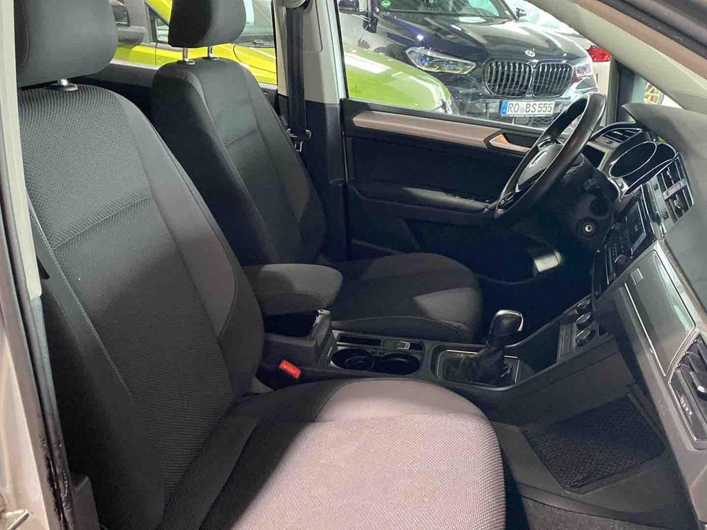 Volkswagen Touran 2021