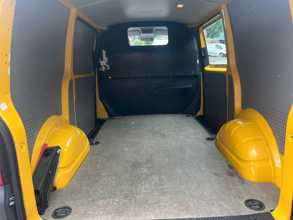 Volkswagen T5 Transporter 2013