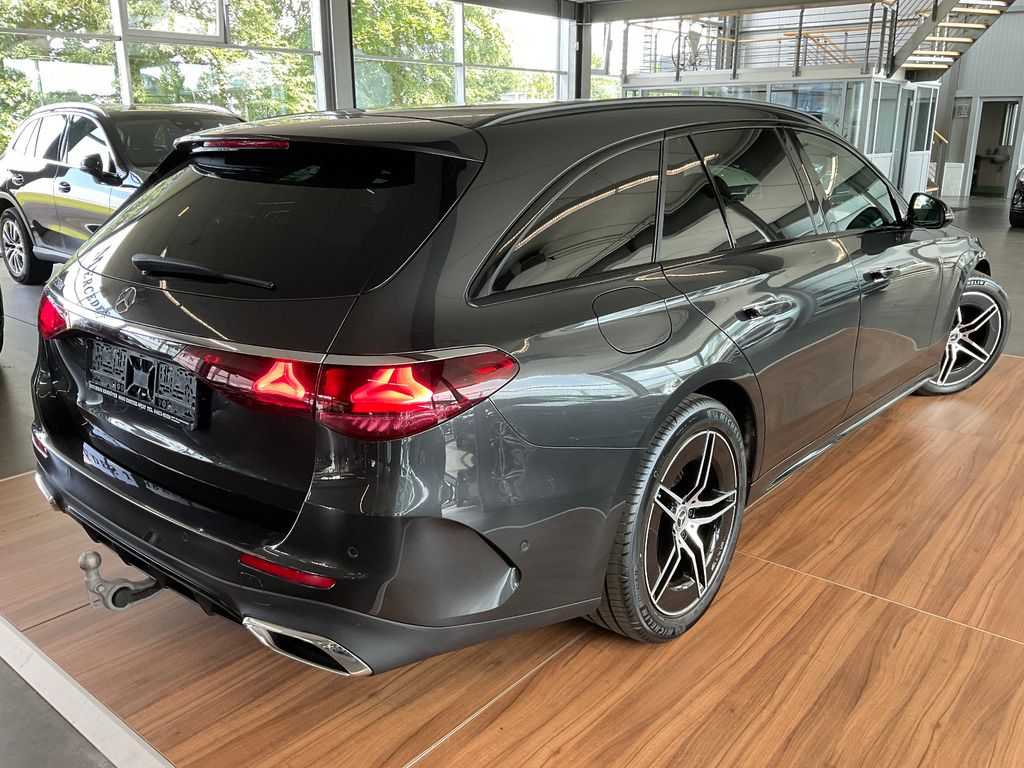 Mercedes-Benz E 220 2024