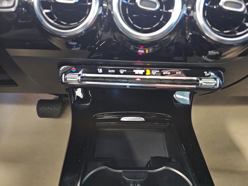 Mercedes-Benz A 200 2024