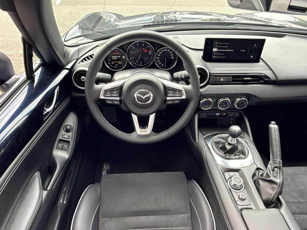 Mazda MX-5 2025