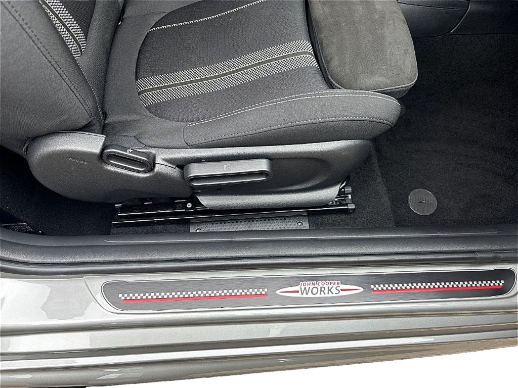 MINI John Cooper Works Cabrio 2023