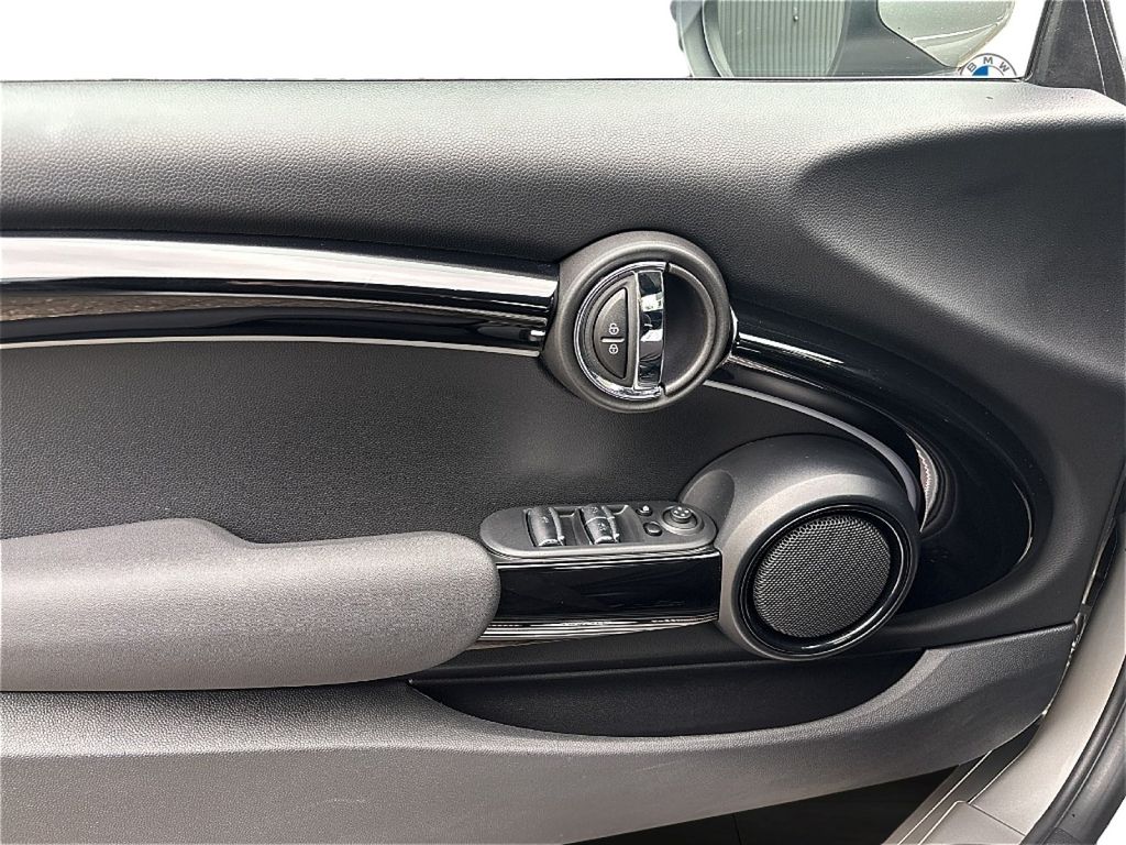 MINI John Cooper Works Cabrio 2023