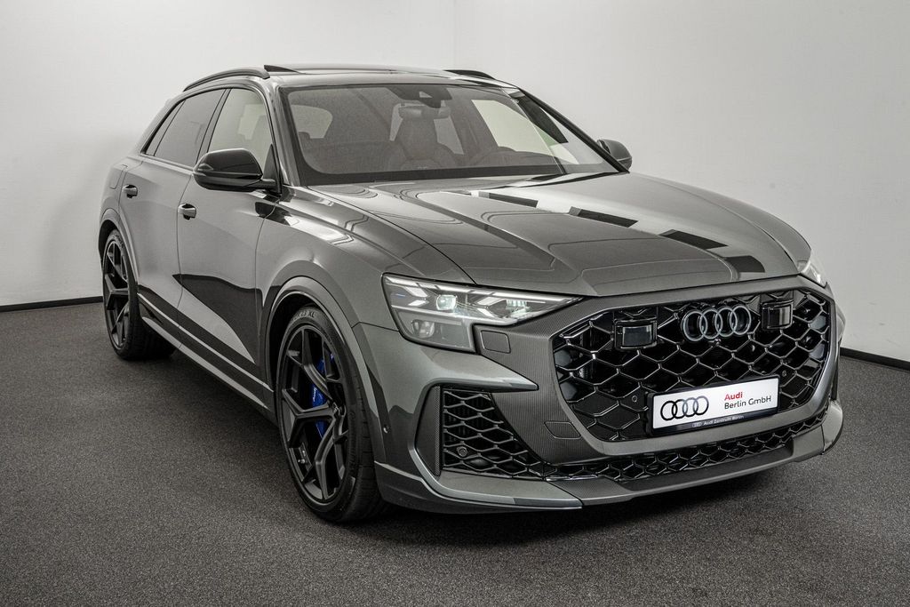 Audi RSQ8