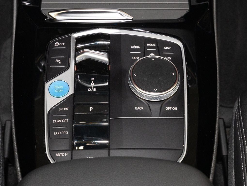 BMW iX3 2023